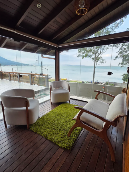 Casa 3 Dormitórios | 100 Metros do Mar | Terreno Funcional | Praia de Fora – Palhoça/SC