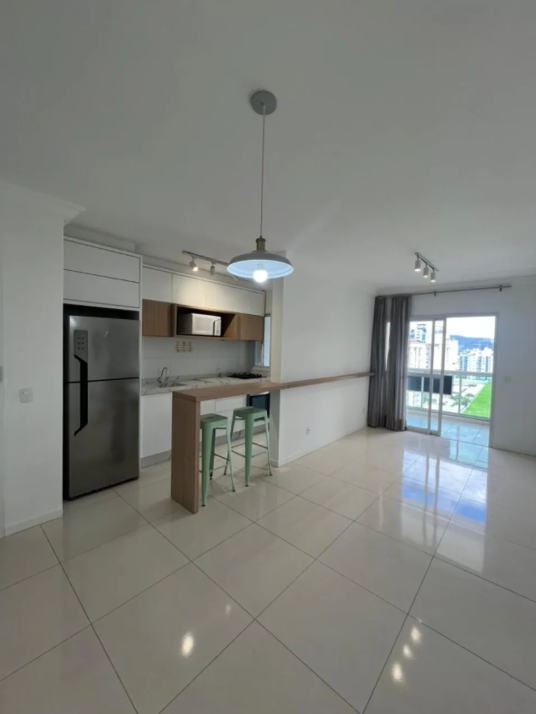 Apartamento 2 Dormitórios | 100% Mobiliado | Home Office | Pagani – Palhoça/SC