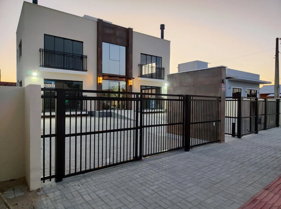 Apartamento 3 Dormitórios (1 Suíte) | Sacada com Churrasqueira | Alto Padrão de Acabamento | Praia da Pinheira – Palhoça/SC